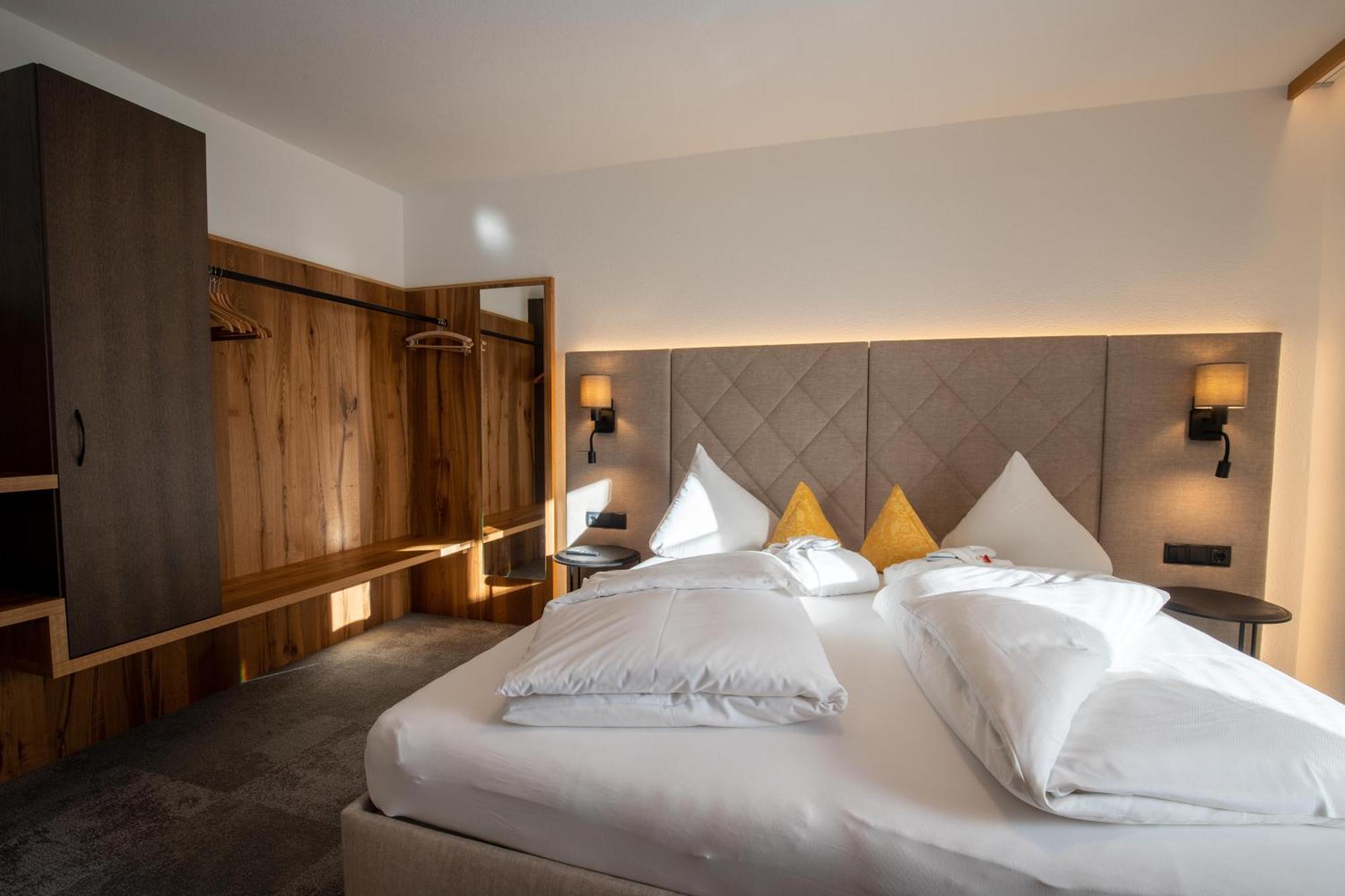 이스크글 Alpenresidenz Trisanna B&B 외부 사진