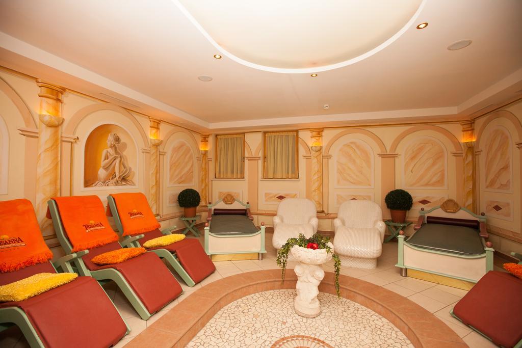 이스크글 Alpenresidenz Trisanna B&B 외부 사진